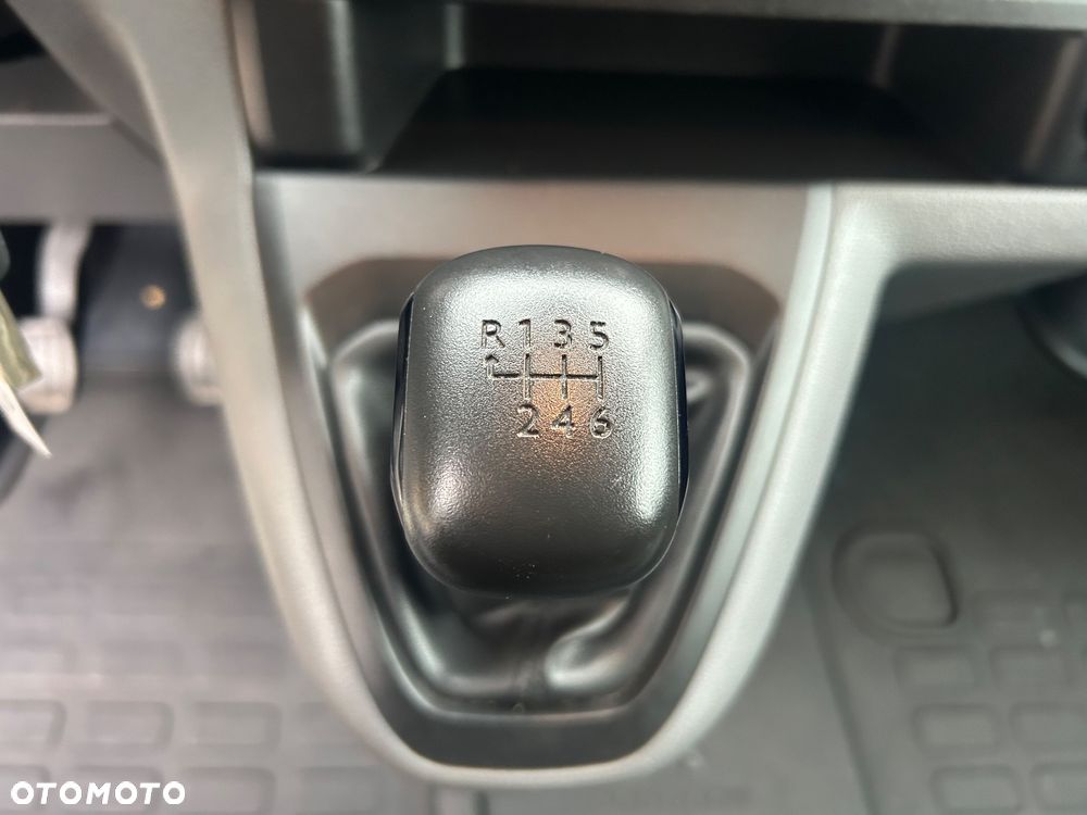 Peugeot EXPERT - 16