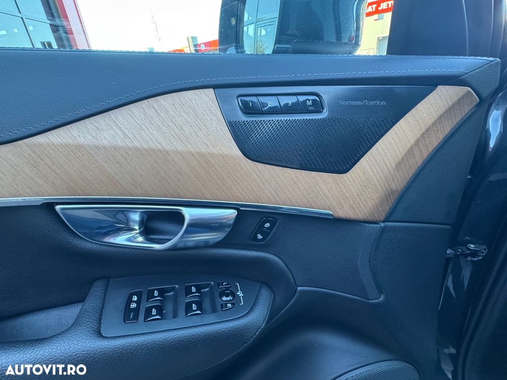 Volvo XC 90 - 11