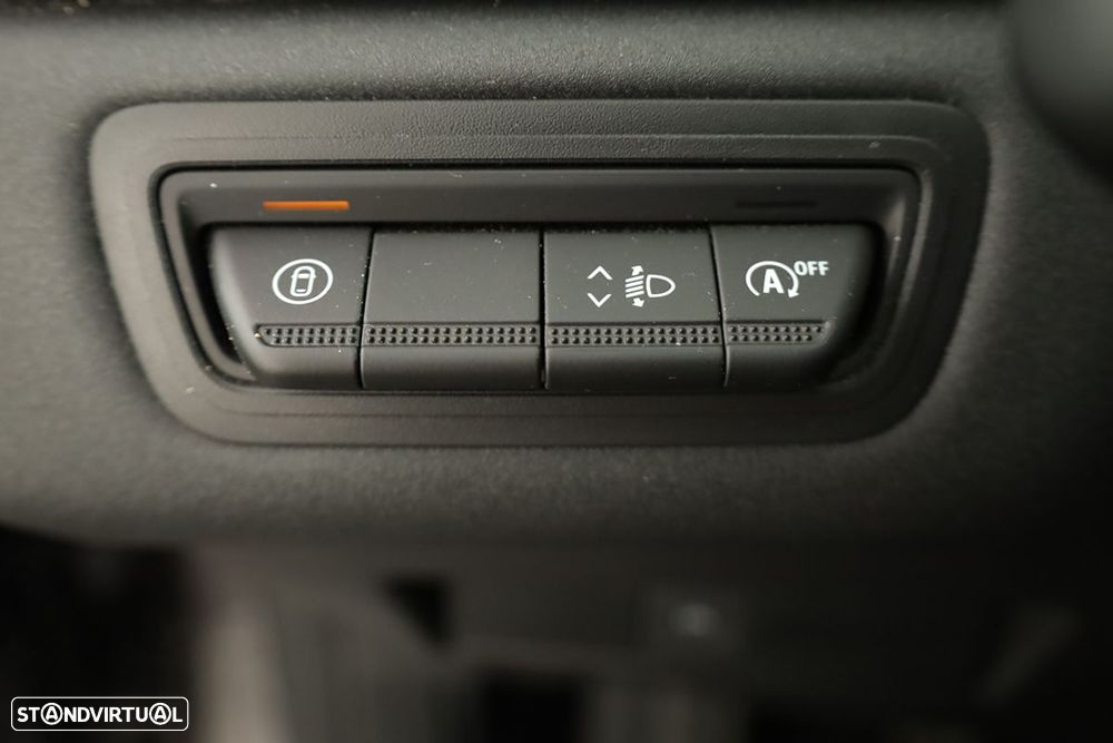 Renault Captur 1.0 TCe Techno Bi-Fuel - 19