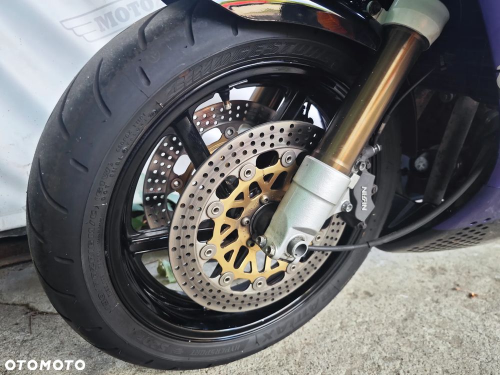 Honda CBR - 7