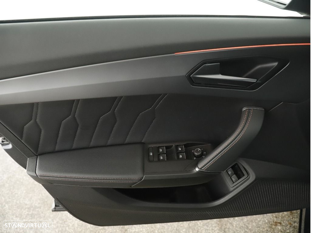 Cupra Formentor 1.4 e-Hybrid DSG VZ - 13