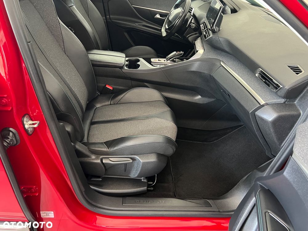 Peugeot 3008 1.2 PureTech Active S&S EAT8 - 31