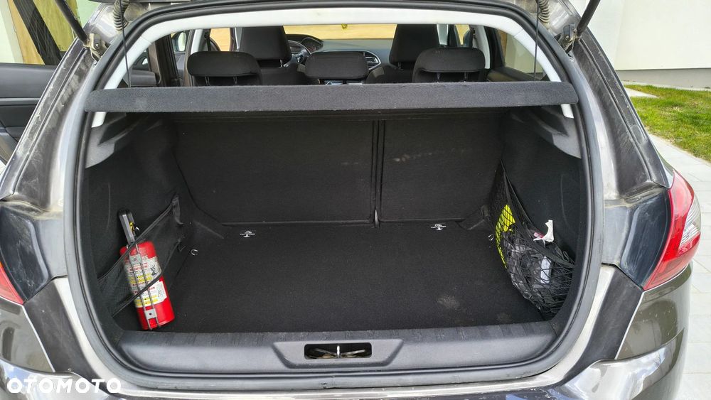 Peugeot 308 1.2 PureTech Style S&S - 12