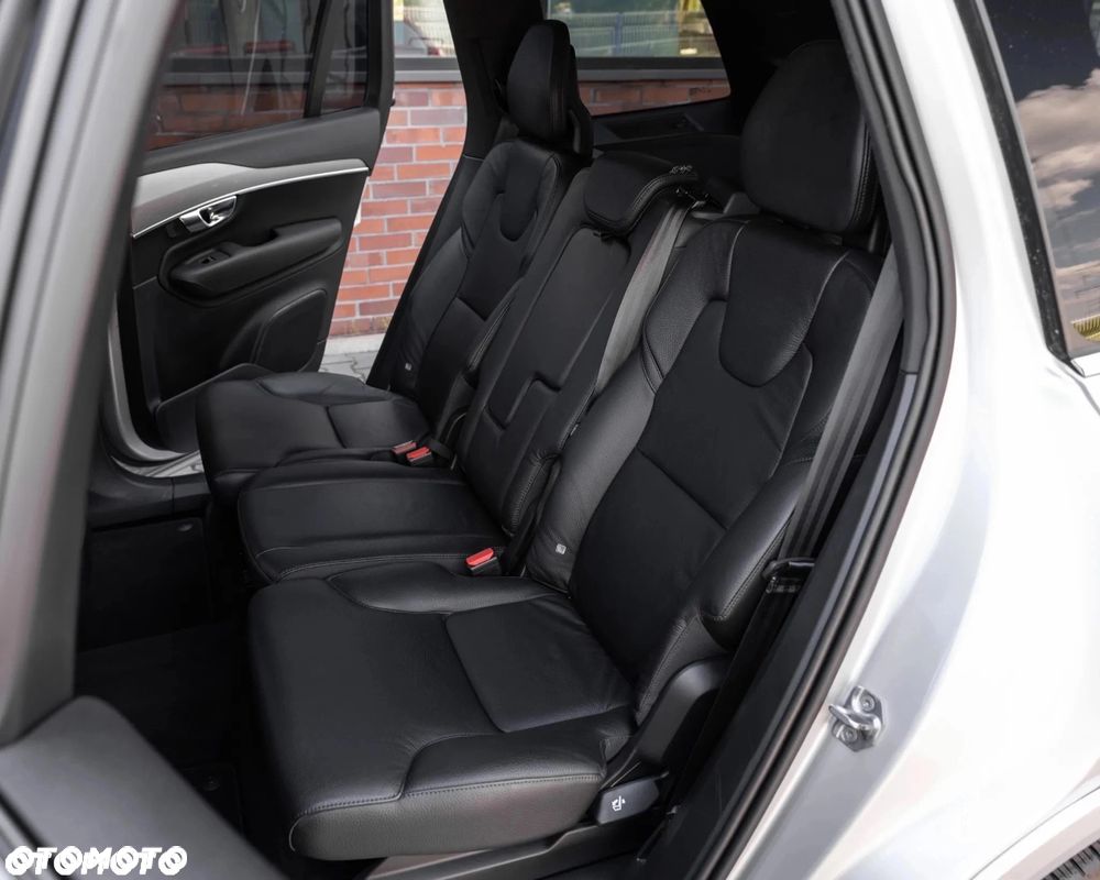 Volvo XC 90 B5 D AWD Geartronic Momentum - 23