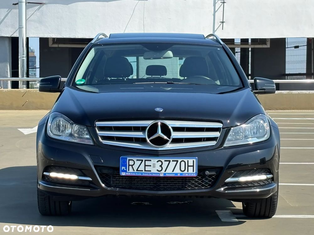 Mercedes-Benz Klasa C 180 BlueEFFICIENCY 7G-TRONIC Avantgarde - 3