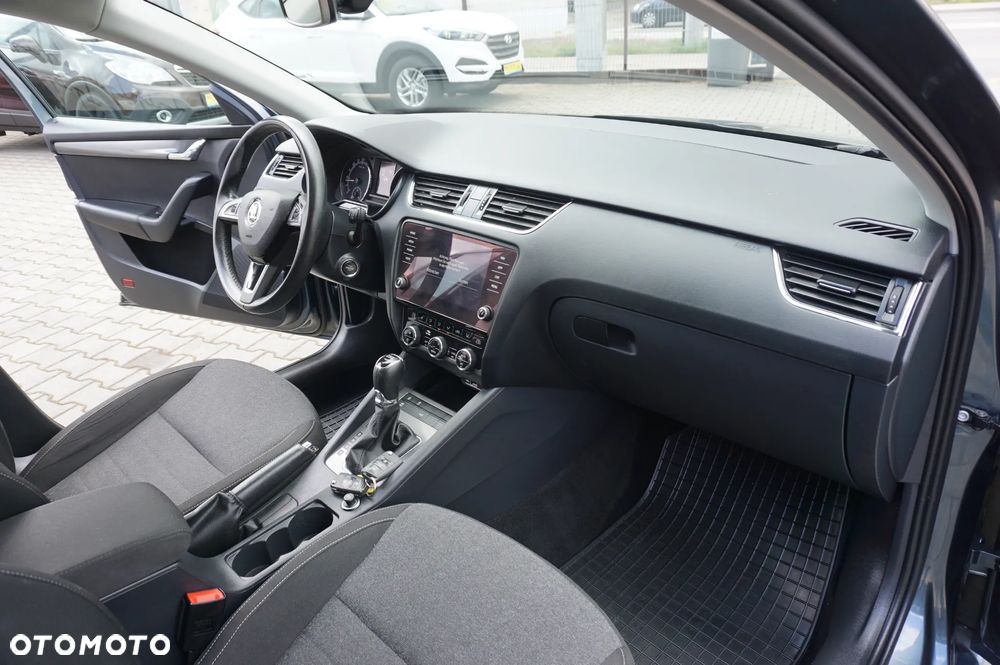 Skoda Octavia 2.0 TDI DSG Soleil - 26
