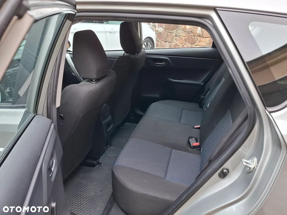 Toyota Auris 1.33 VVT-i Active - 10