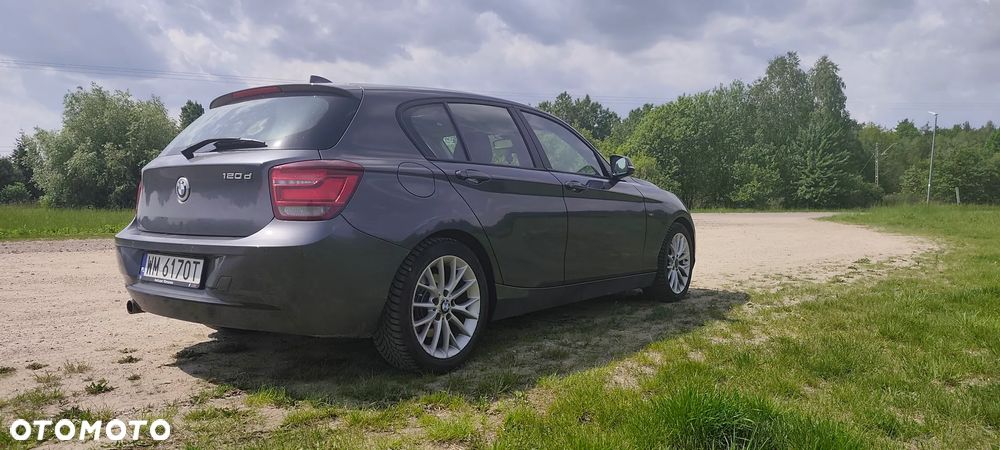 BMW Seria 1 120d Sport Line - 5