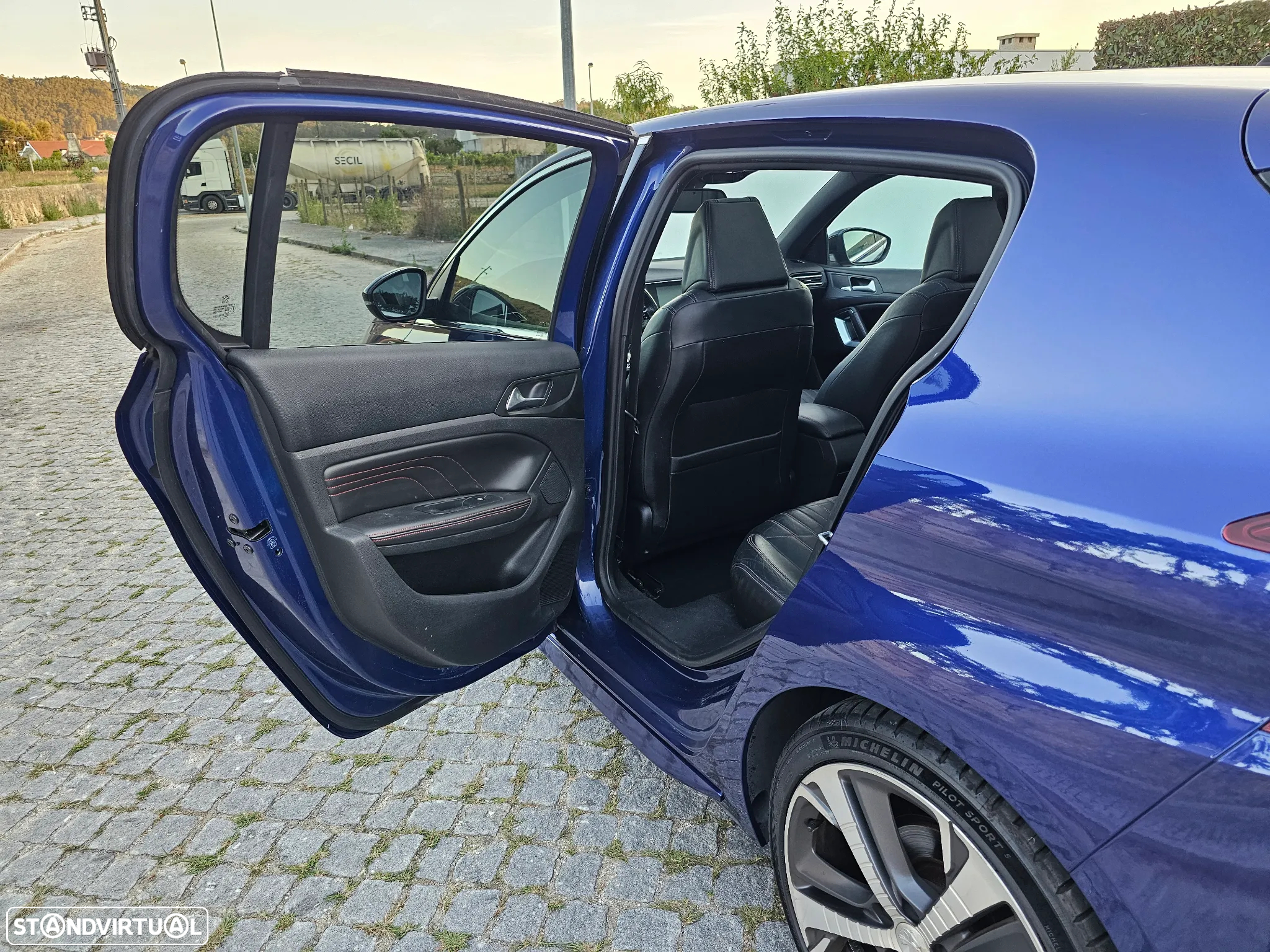 Peugeot 308 1.6 e-THP GT - 16