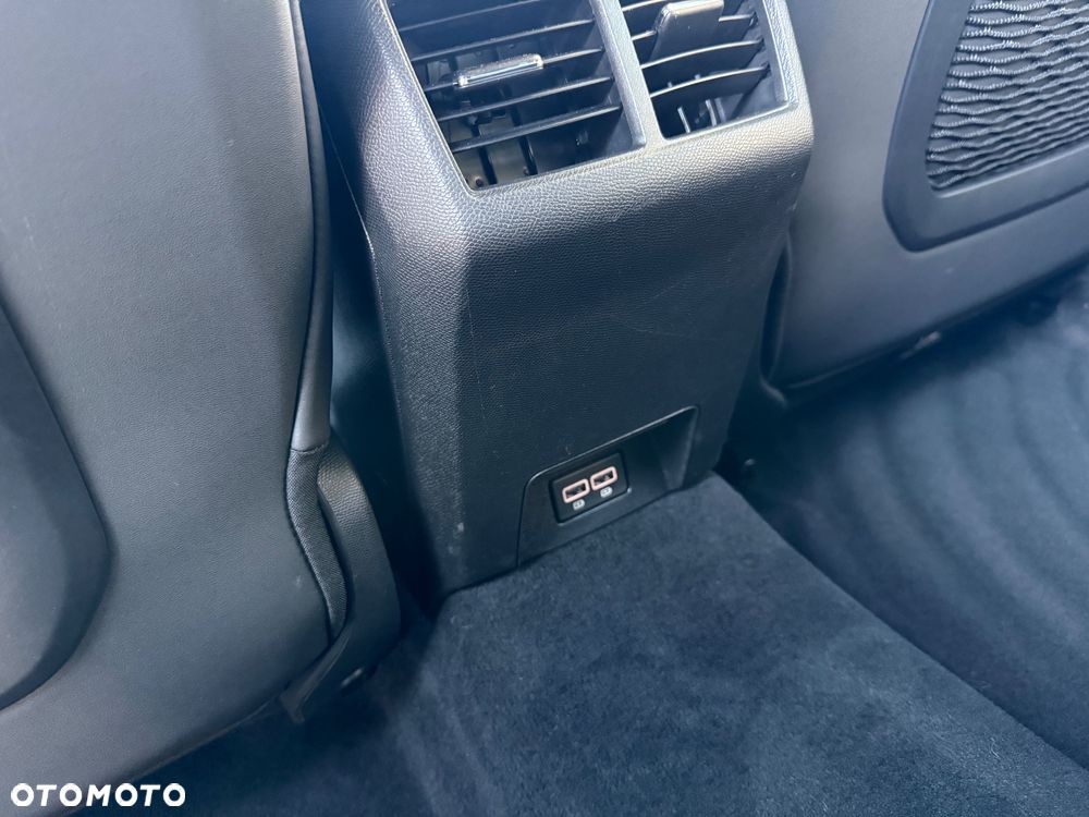 Peugeot 508 BlueHDi 130 EAT8 GT - 35