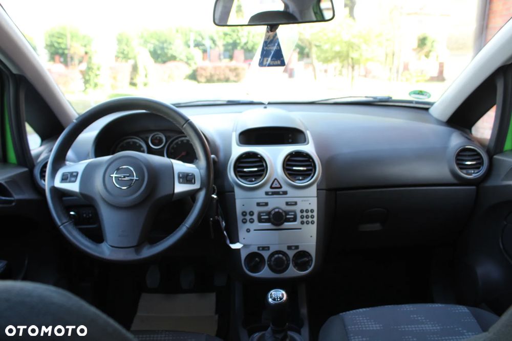 Opel Corsa 1.2 16V Enjoy - 18