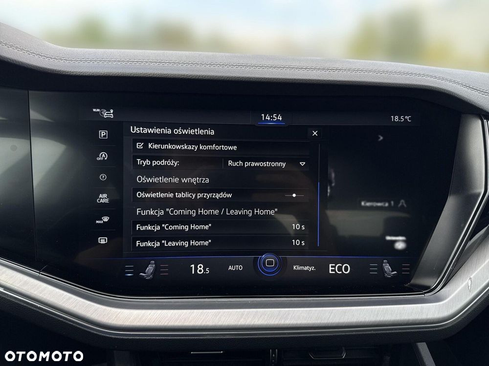 Volkswagen Touareg - 28