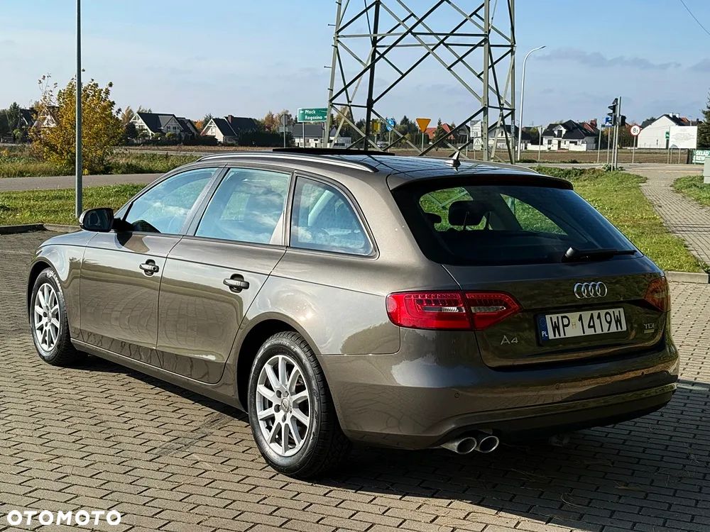Audi A4 Avant 2.0 TDI - 11