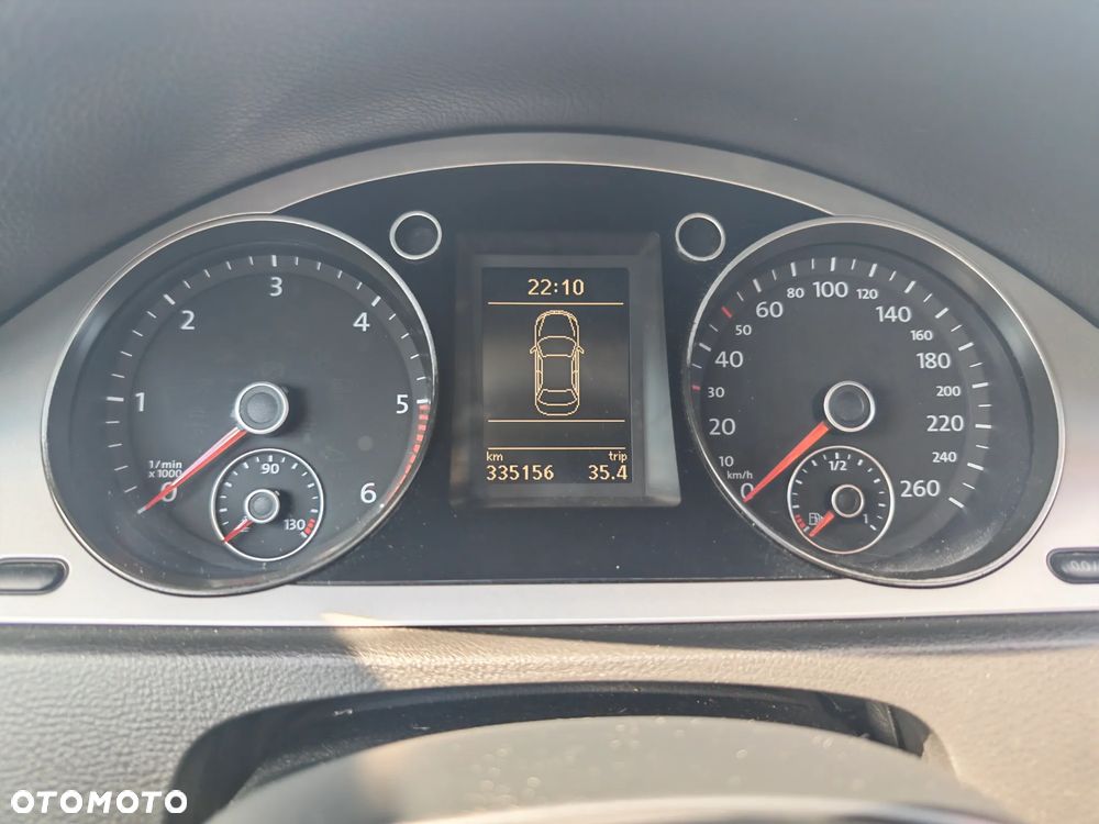 Volkswagen Passat 2.0 TDI Comfortline - 15