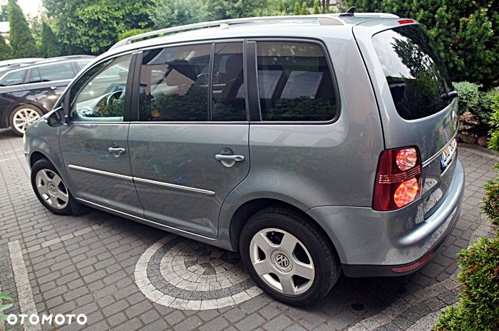 Volkswagen Touran 1.4 TSI DSG Highline - 11