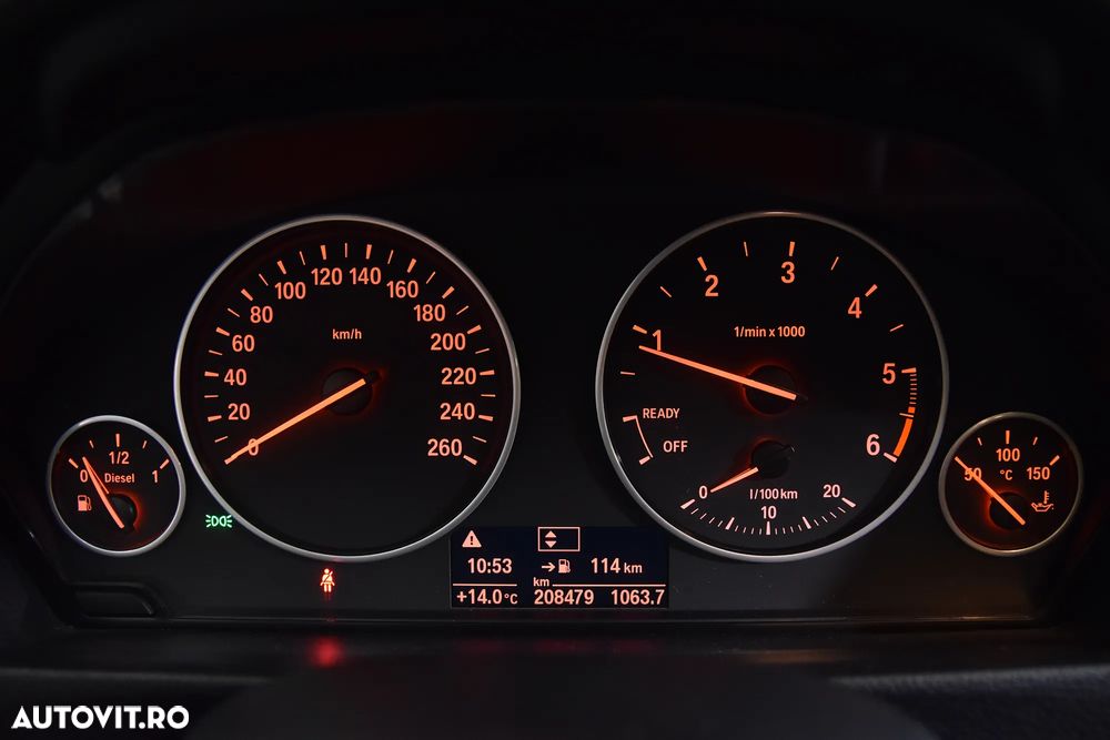 BMW Seria 3 318d - 11