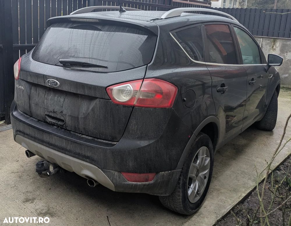 Ford Kuga 2.0 TDCi 4WD Powershift Titanium - 6