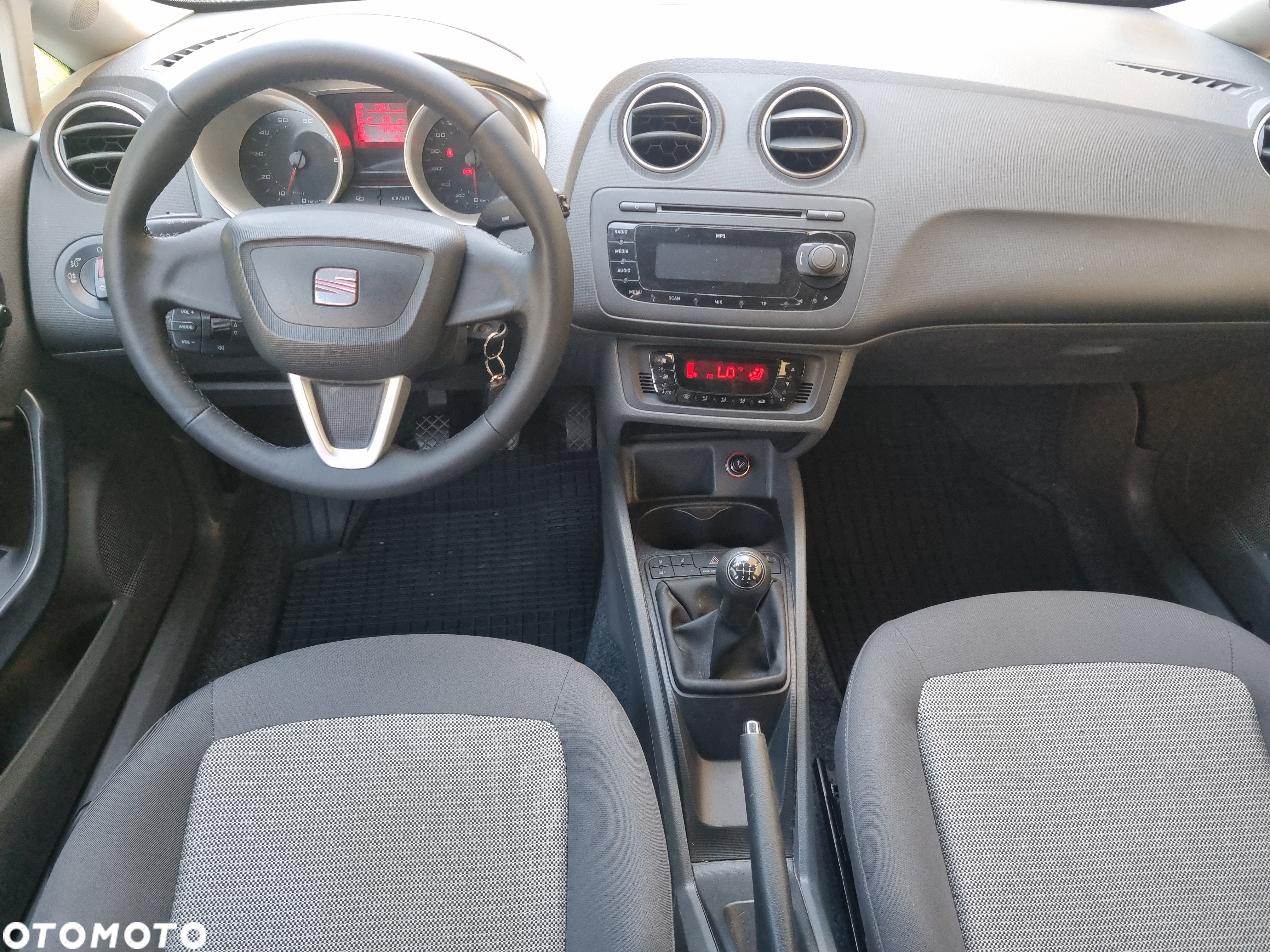 Seat Ibiza 1.4 16V Style - 5