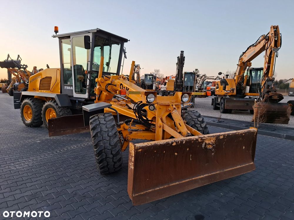 O&K F106A Równiarka Drogowa / New Holland / - 3