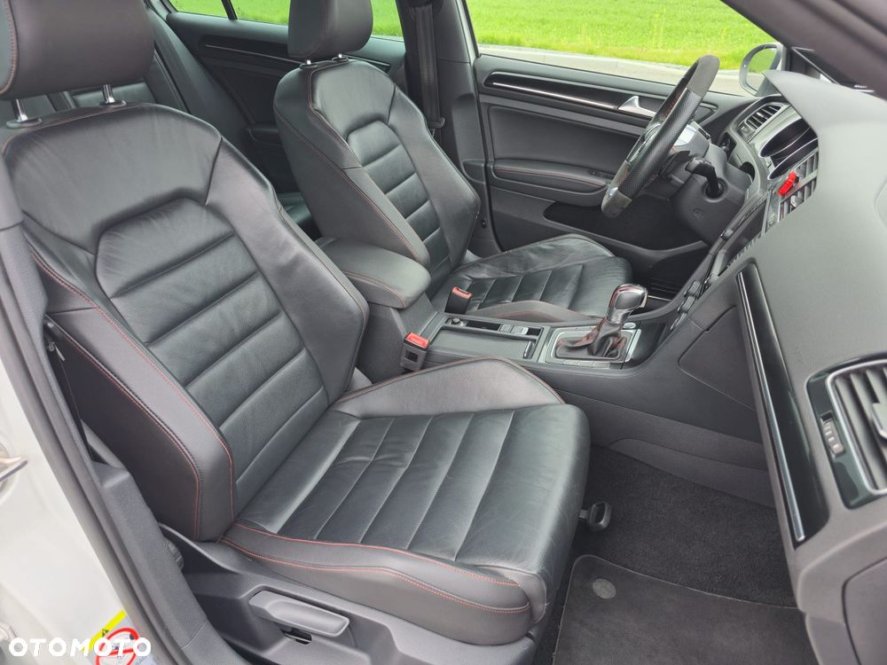 Volkswagen Golf GTI Performance BlueMotion Technology DSG - 19