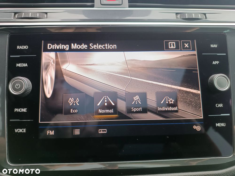 Volkswagen Tiguan 1.5 TSI OPF URBAN SPORT - 35