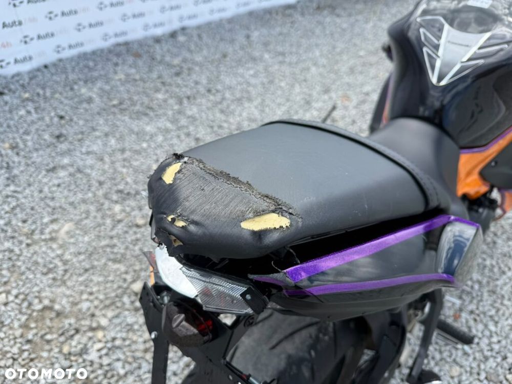 Kawasaki Ninja - 11