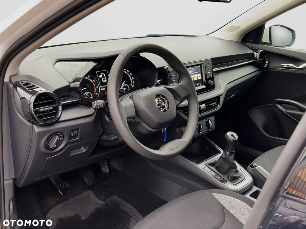 Skoda Fabia 1.0 TSI Active - 14