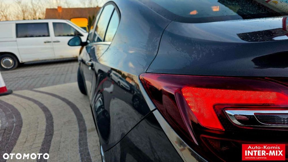 Opel Insignia - 15