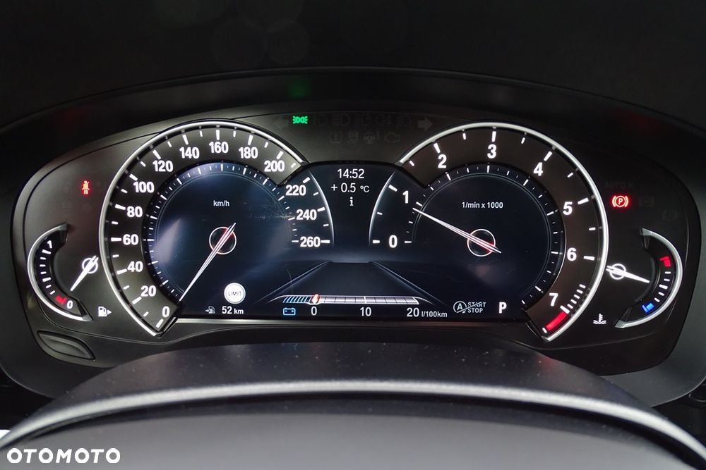 BMW Seria 5 - 35