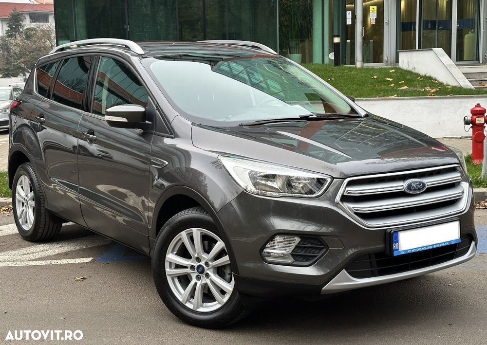 Ford Kuga 1.5 EcoBoost 2WD Trend - 2
