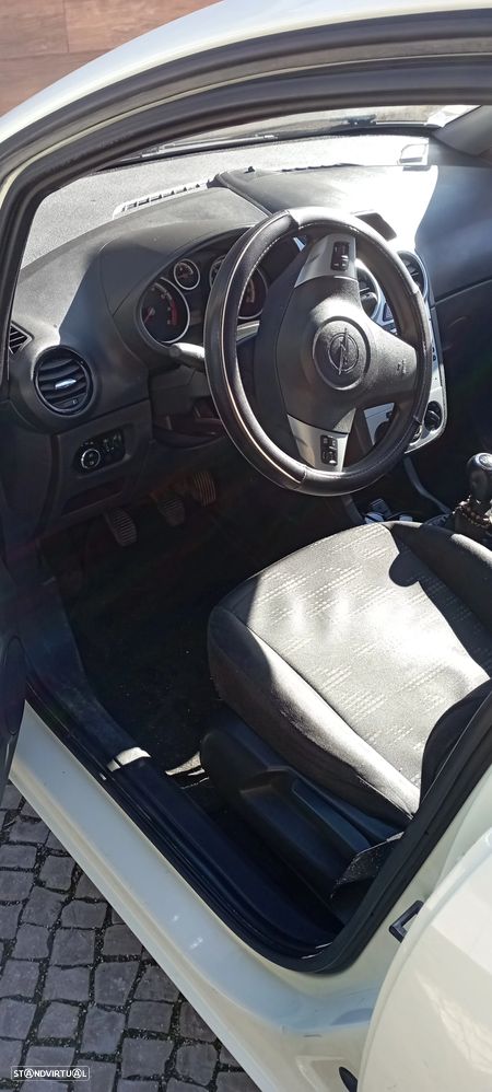 Opel Corsa - 15