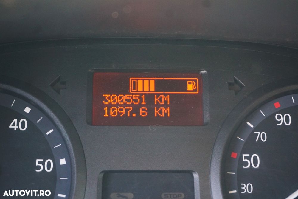 Renault Trafic - 12