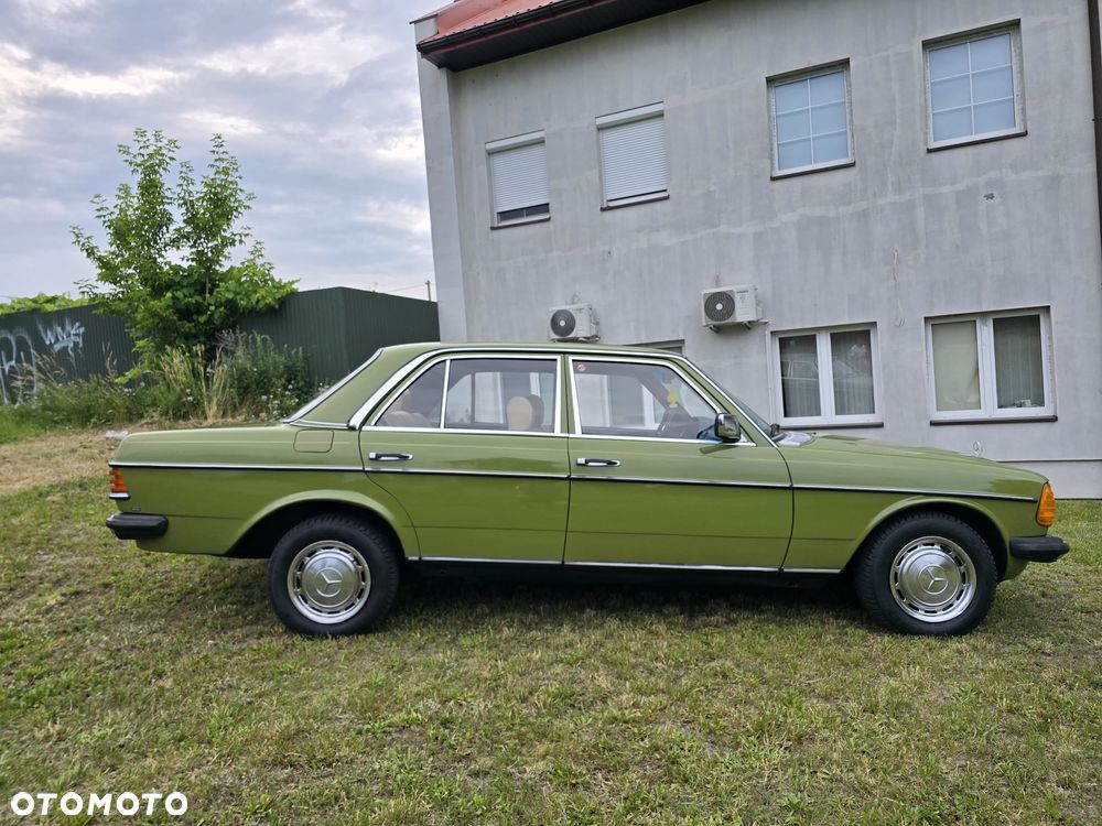 Mercedes-Benz W123 - 10