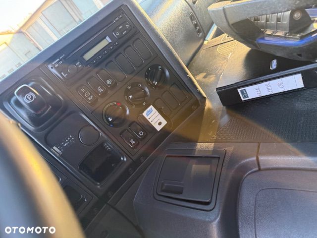 Scania P 230 4x2 Hds HMF 1220 - 13