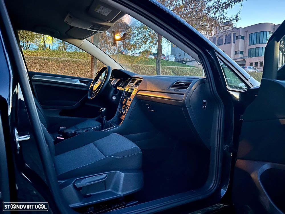 VW Golf 1.6 BlueTDI Trendline - 26