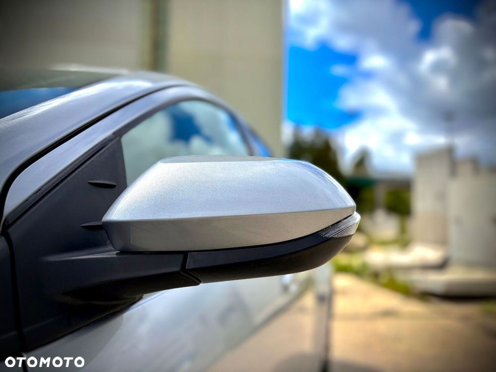 Toyota Yaris Hybrid 1.5 Style - 16