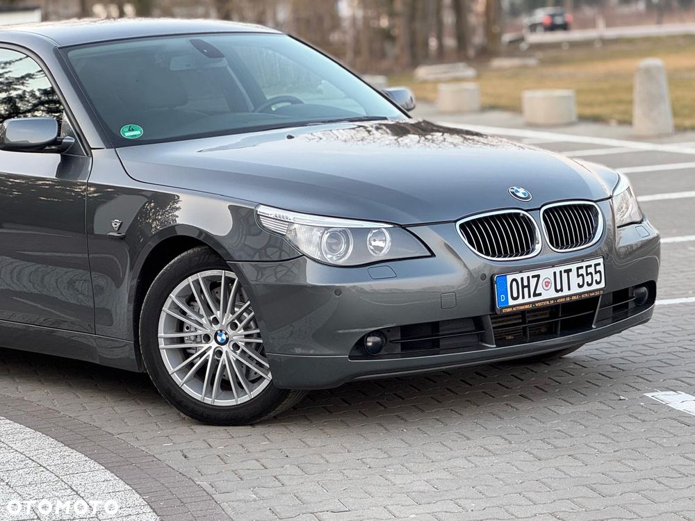 BMW Seria 5 545i - 7