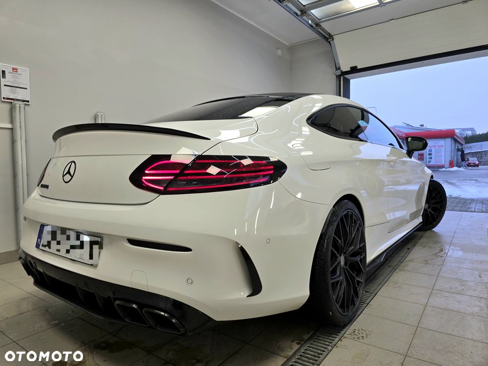 Mercedes-Benz Klasa C 220 d 4Matic 9G-TRONIC - 37