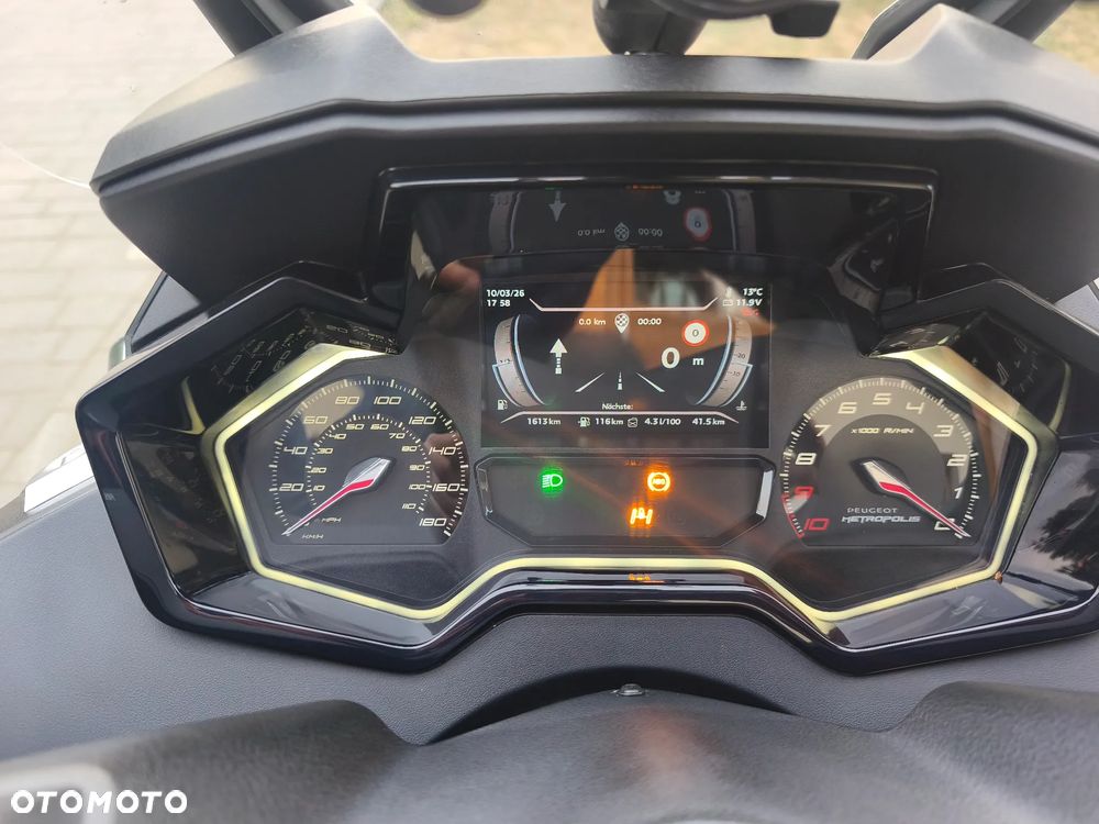 Peugeot Metropolis - 26