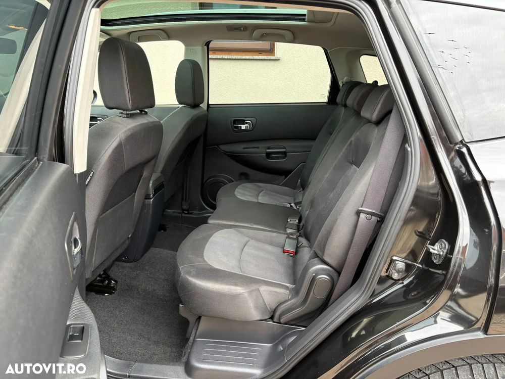 Nissan Qashqai+2 - 12