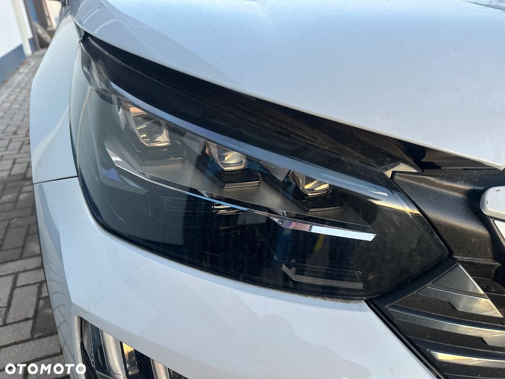 Peugeot 2008 PureTech 130 EAT8 GT - 4