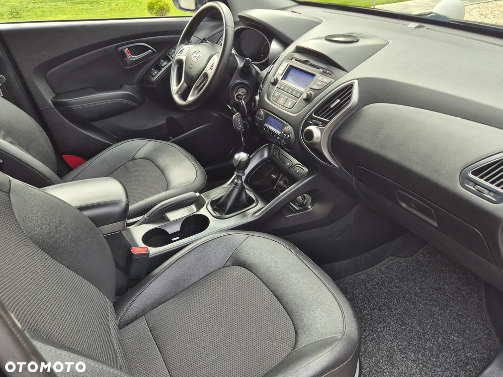 Hyundai ix35 1.6 2WD blue Trend - 21