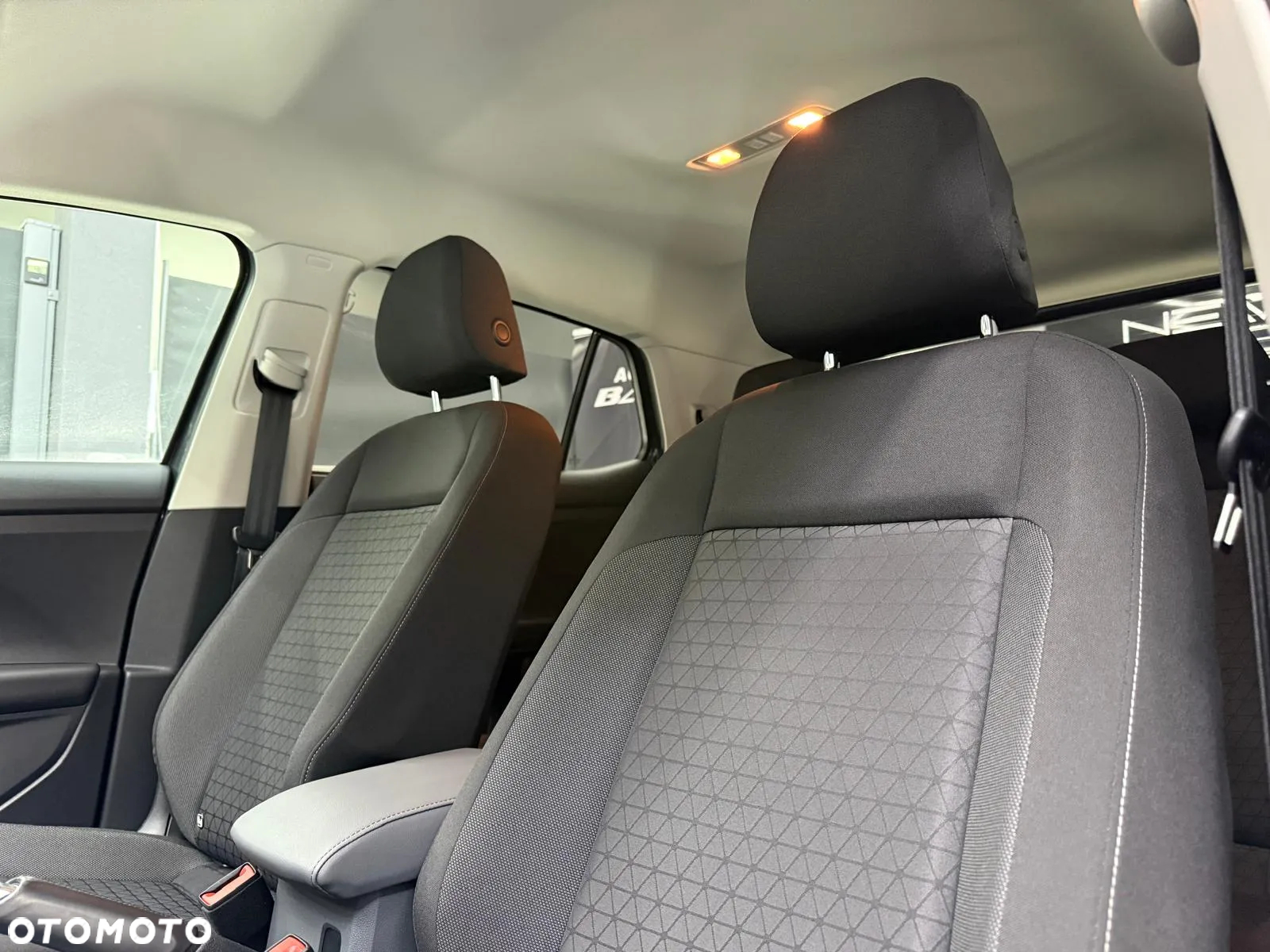 Volkswagen T-Cross 1.6 TDI SCR Life - 24
