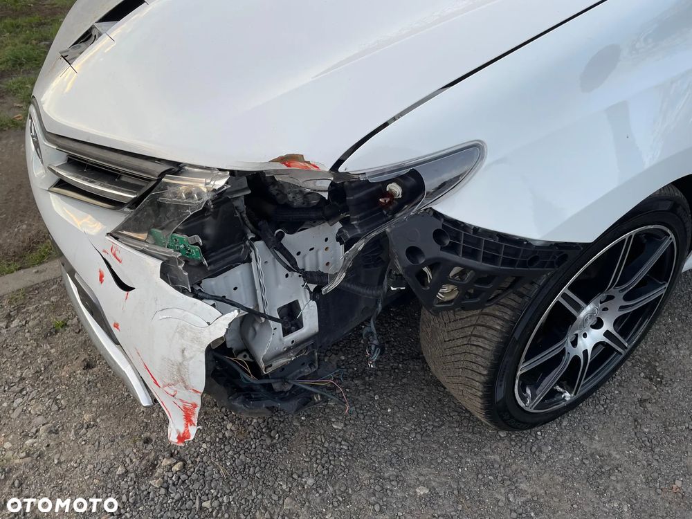 Toyota Auris 1.8 HSD Prestige NAVI - 13