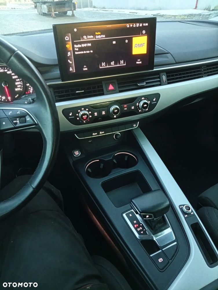 Audi A4 Avant 30 TDI S tronic - 18