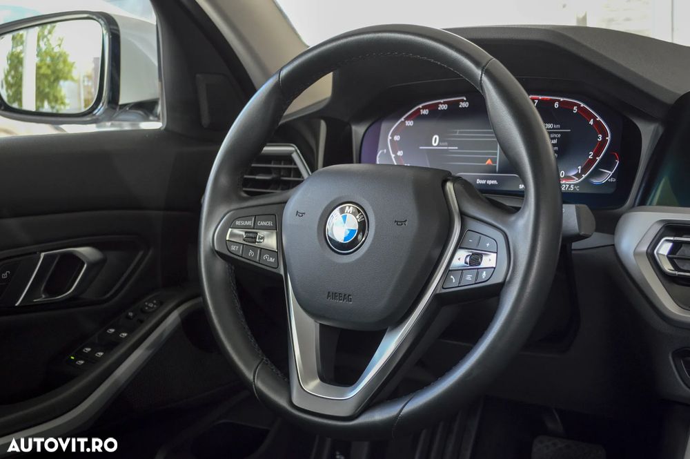 BMW Seria 3 320i Aut. Edition Luxury Line Purity - 36