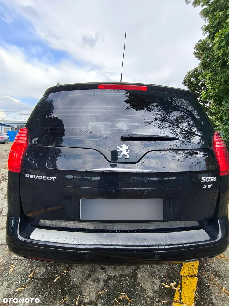 Peugeot 5008 - 9
