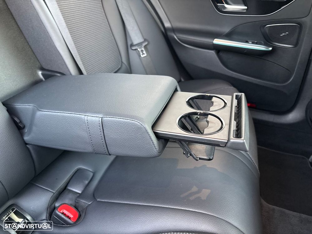 Mercedes-Benz C 300 e Avantgarde - 43