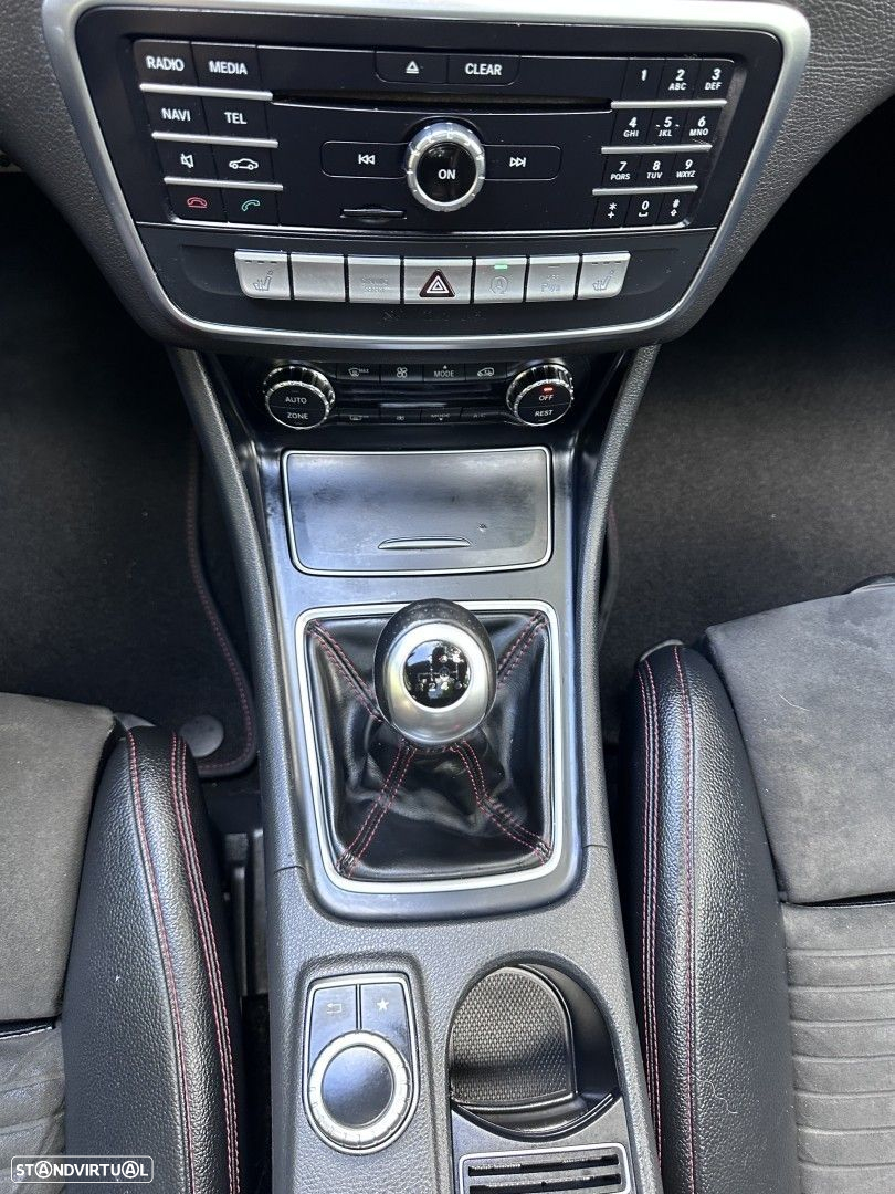 Mercedes-Benz CLA 200 d AMG Line - 11