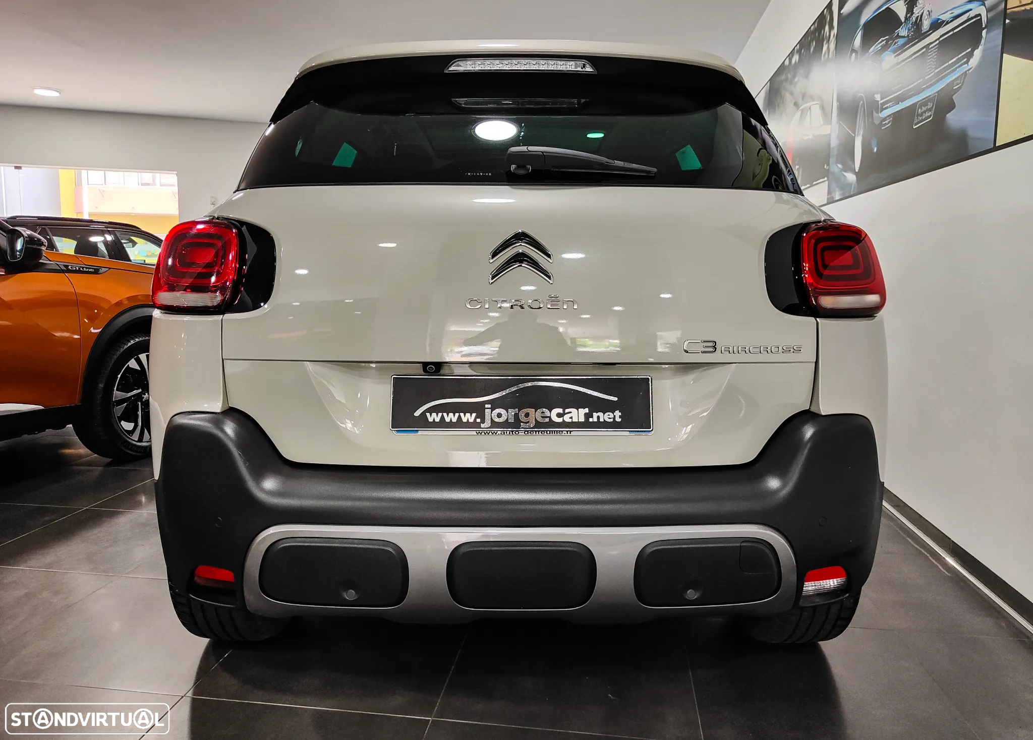 Citroën C3 Aircross 1.2 PureTech Shine EAT6 - 24